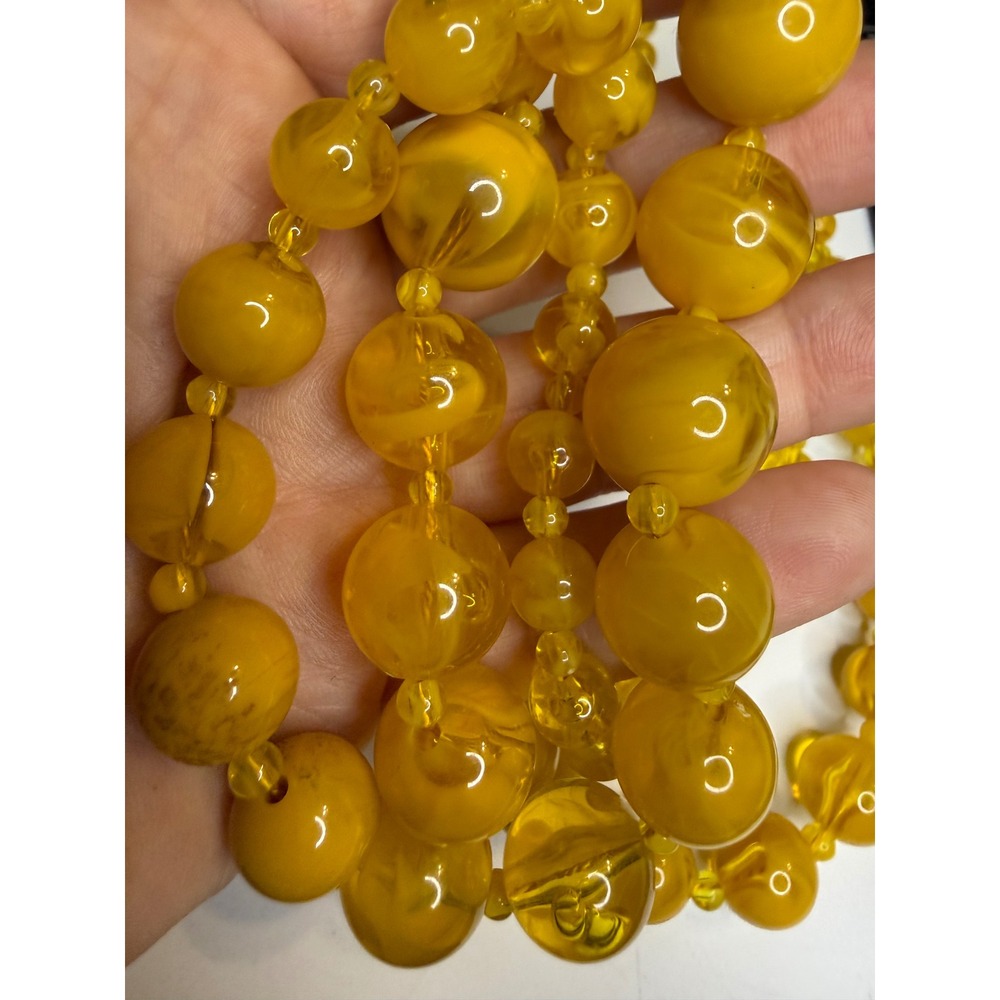 Vintage Yellow Marbled Lucite Bead Graduated Necklace Honey Amber Tone 22 Inch